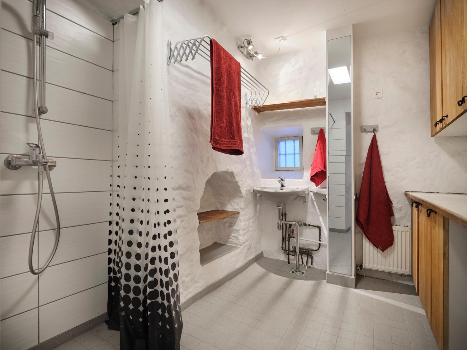 Historic Apartment With Private Garden In Old Town 탈린 외부 사진